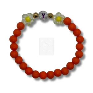Buchstabenarmband Y mit roten Perlen und Blumen