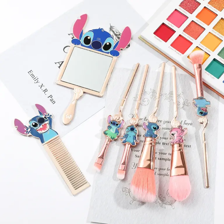 7 stücke Stich Make-up Pinsel Set Cartoon Stich tragbare Handheld kosmetische Spiegel Kamm Stich Make-up Pinsel Set Anime Peripherie Geschenk