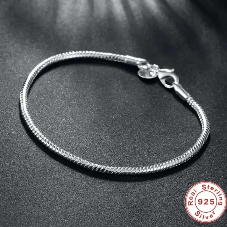 Luxuriöses handgefertigtes Original-Edelschmuck-Charm-Armband aus 925er-Sterlingsilber, weiche, glatte Schlangenknochen-Armbänder für Frauen 6