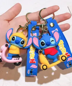 Disney Lilo & Stich Spielzeug Schlüssel bund Anime Stich Anhänger Schlüssel bund süße rosa Engel Schlüssel anhänger Frauen Auto Schlüssel ring Mädchen Geburtstags geschenk